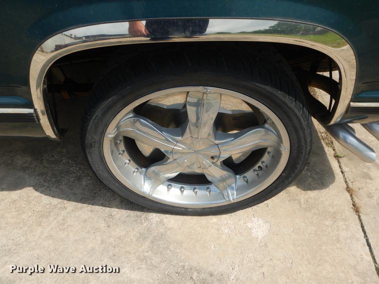 image for item DE3972 1997 Chevrolet C1500 pickup truck