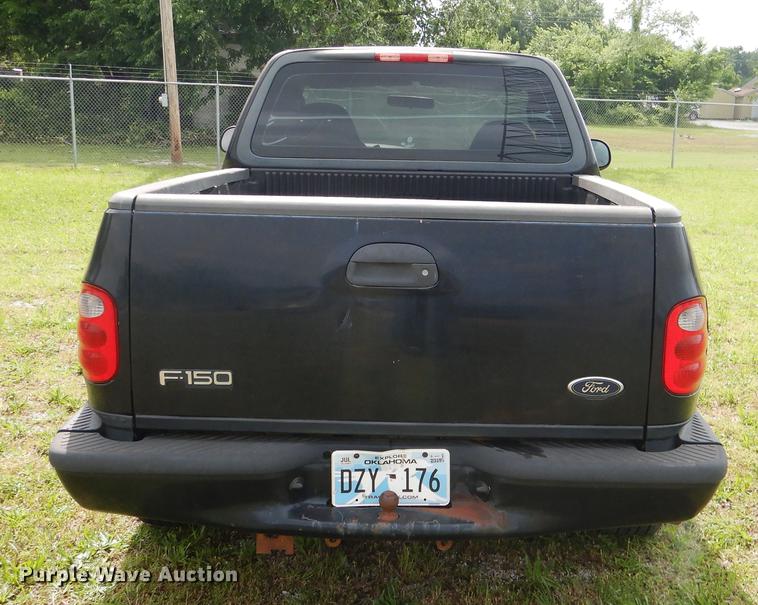 image for item DE3973 2003 Ford F150 pickup truck