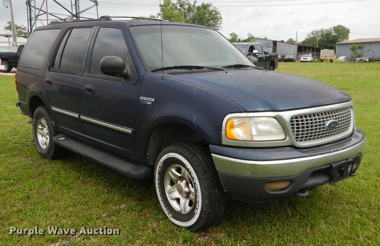 image for item DE3975 1999 Ford Expedition XLT SUV