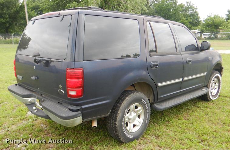 image for item DE3975 1999 Ford Expedition XLT SUV