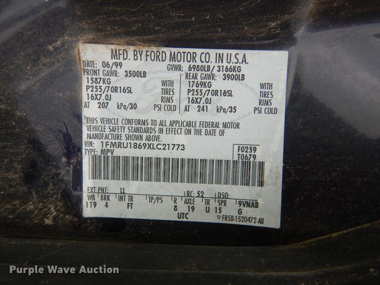 image for item DE3975 1999 Ford Expedition XLT SUV