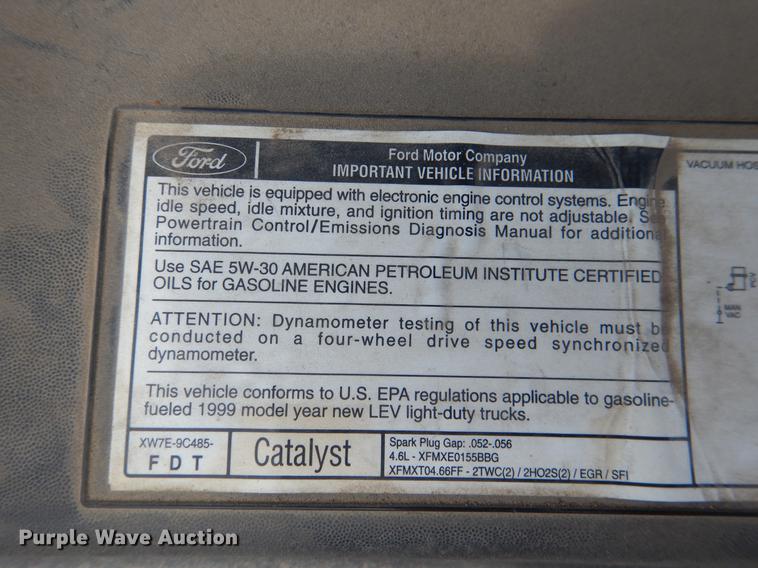 image for item DE3975 1999 Ford Expedition XLT SUV