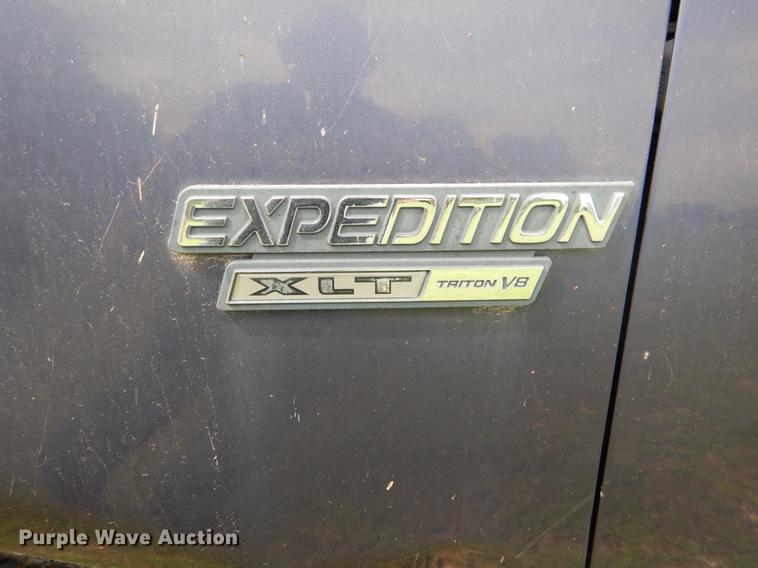image for item DE3975 1999 Ford Expedition XLT SUV