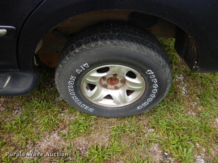 image for item DE3975 1999 Ford Expedition XLT SUV