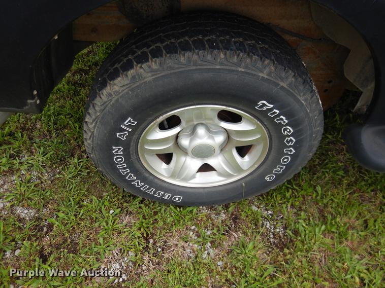 image for item DE3975 1999 Ford Expedition XLT SUV