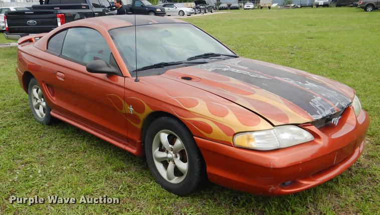 image for item DE3977 1997 Ford Mustang