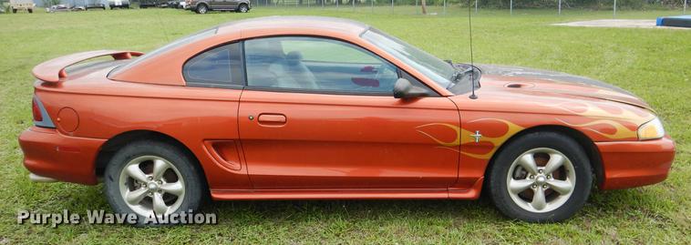 image for item DE3977 1997 Ford Mustang