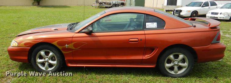 image for item DE3977 1997 Ford Mustang