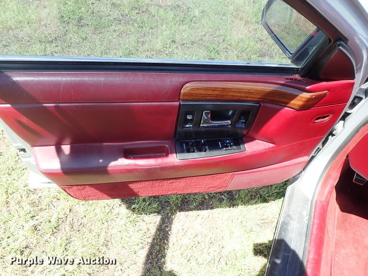 image for item DE5344 1992 Cadillac Seville