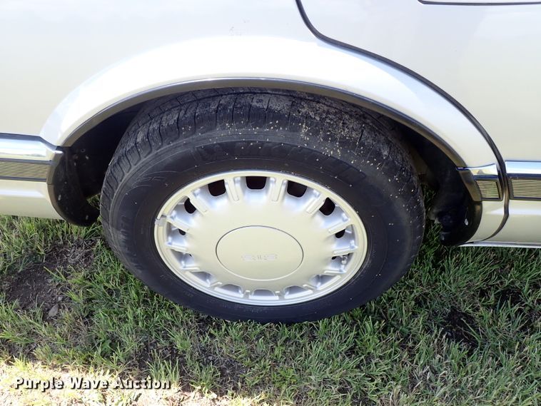 image for item DE5344 1992 Cadillac Seville