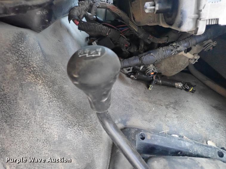 image for item DE5389 2003 Ford F350 Super Duty Crew Cab pickup truck