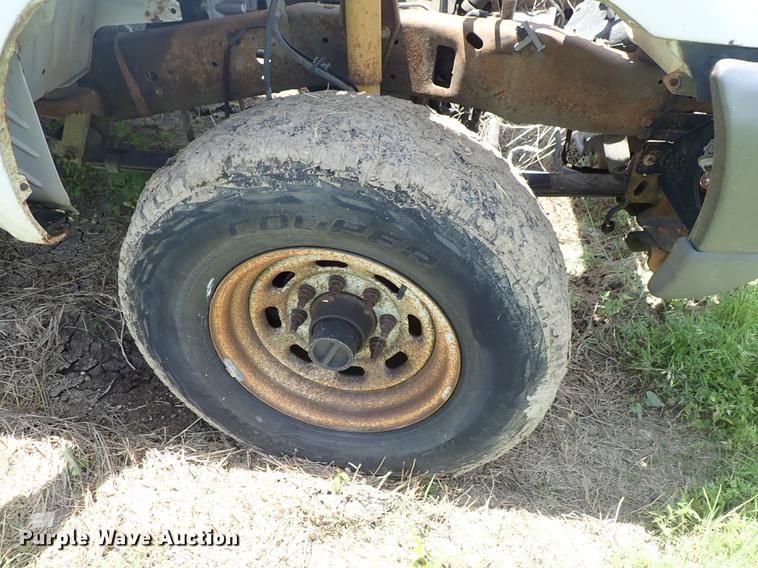 image for item DE5389 2003 Ford F350 Super Duty Crew Cab pickup truck