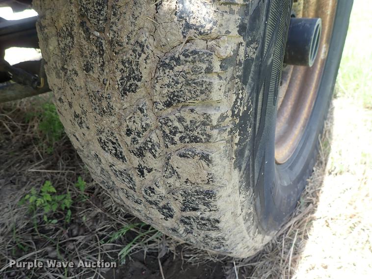 image for item DE5389 2003 Ford F350 Super Duty Crew Cab pickup truck