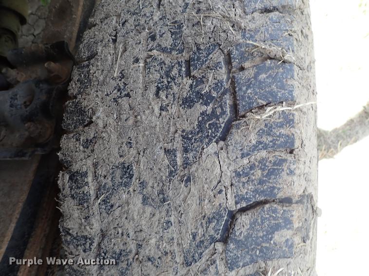 image for item DE5389 2003 Ford F350 Super Duty Crew Cab pickup truck