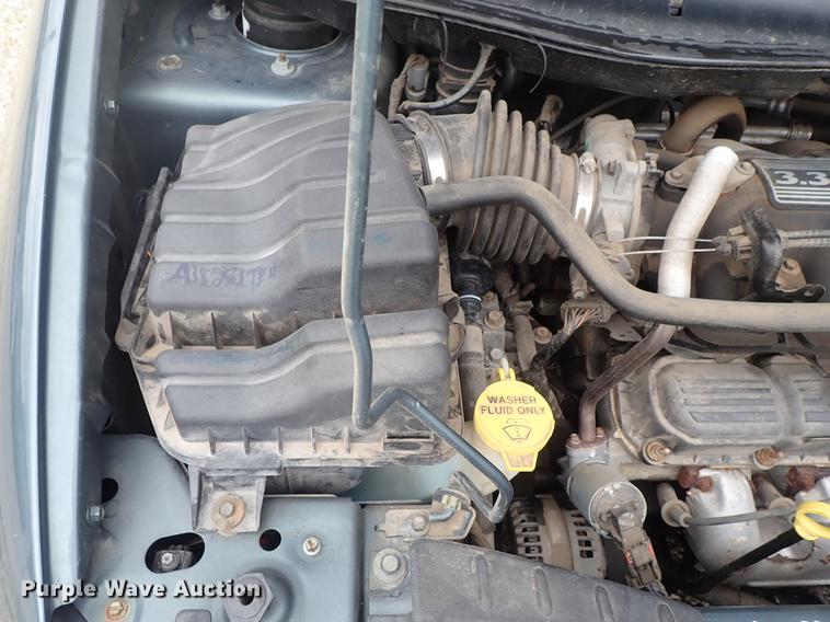 image for item DE5396 2007 Chrysler Town & Country van