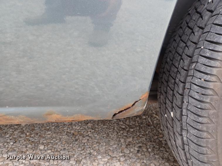 image for item DE5396 2007 Chrysler Town & Country van