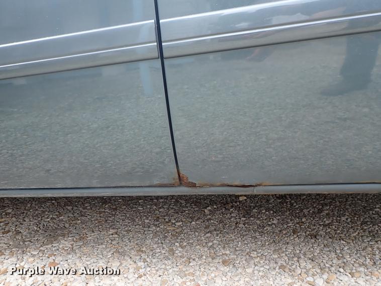 image for item DE5396 2007 Chrysler Town & Country van