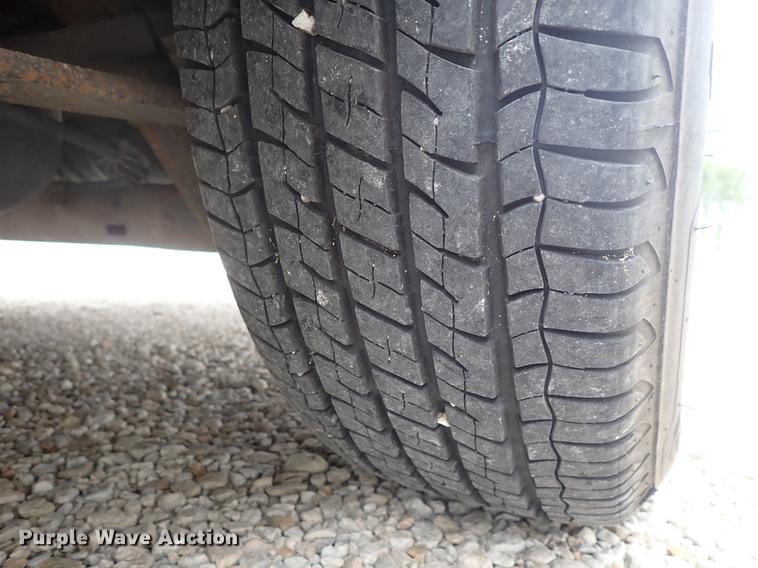 image for item DE5396 2007 Chrysler Town & Country van