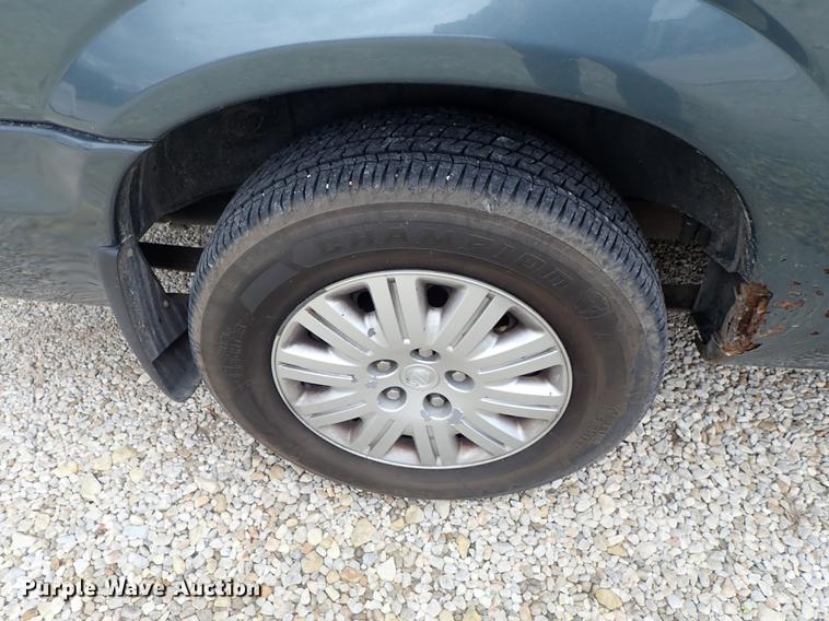 image for item DE5396 2007 Chrysler Town & Country van