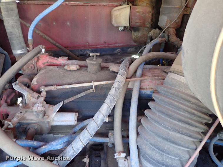 image for item DE5400 1974 International Paystar 5000 water truck