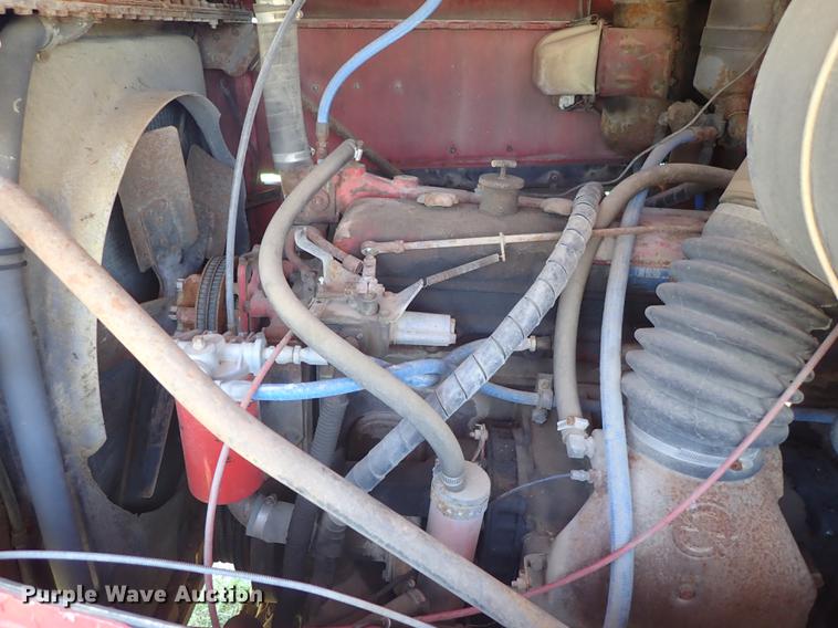 image for item DE5400 1974 International Paystar 5000 water truck