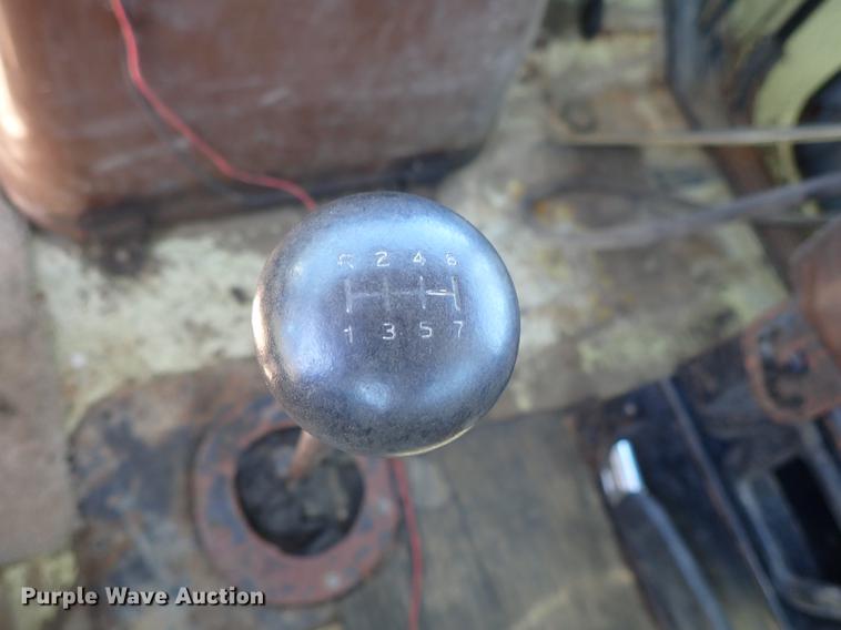 image for item DE5401 1982 Ford LT9000 semi truck