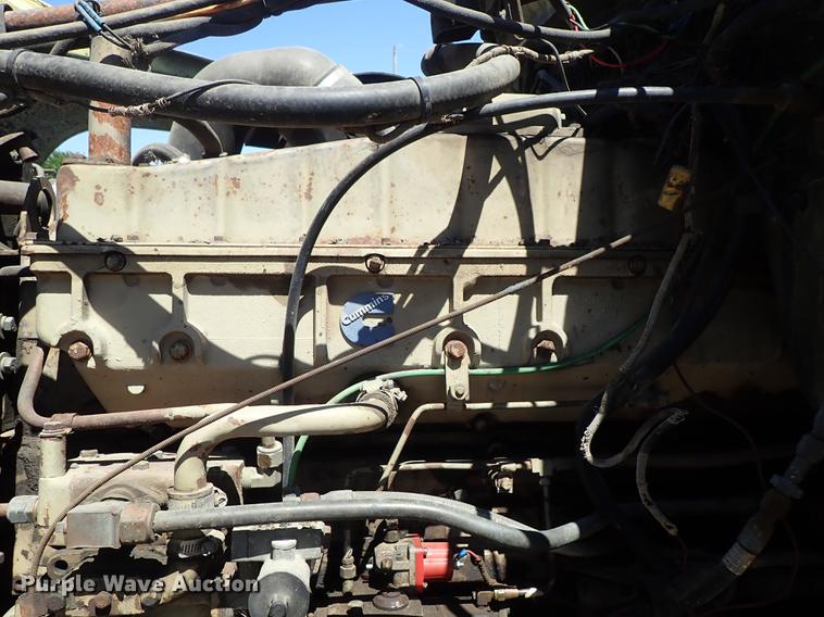 image for item DE5401 1982 Ford LT9000 semi truck