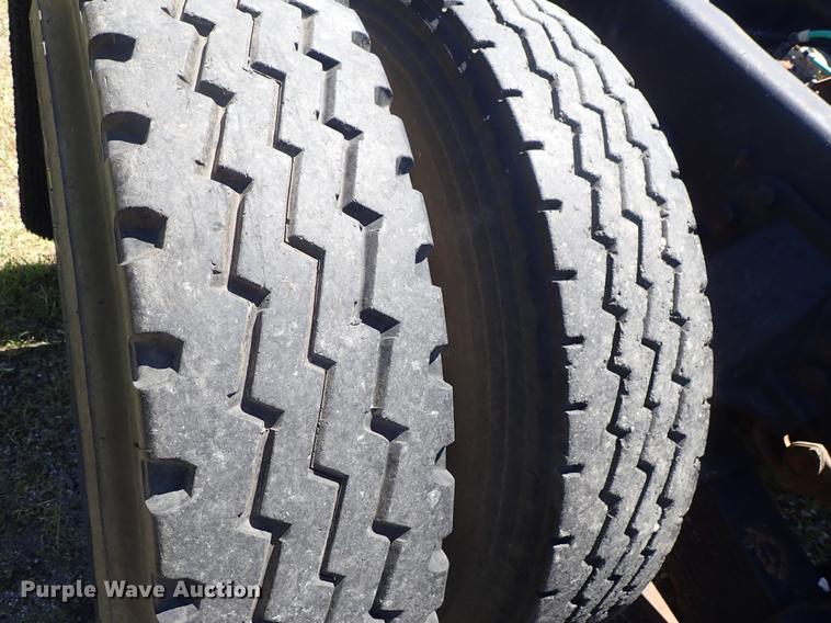 image for item DE5401 1982 Ford LT9000 semi truck