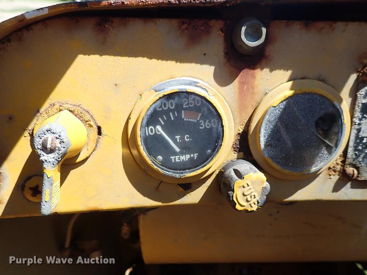 image for item DE5402 International H-25B Payloader wheel loader