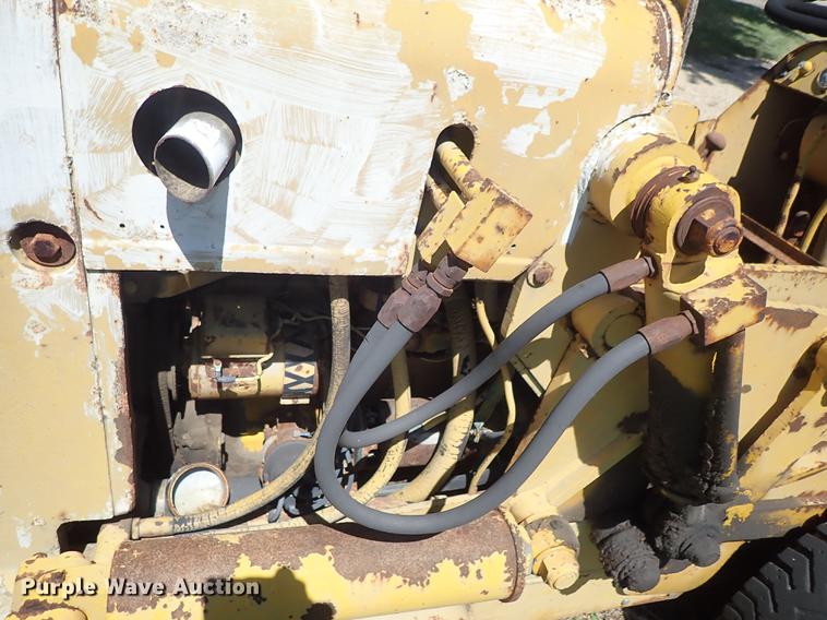 image for item DE5402 International H-25B Payloader wheel loader