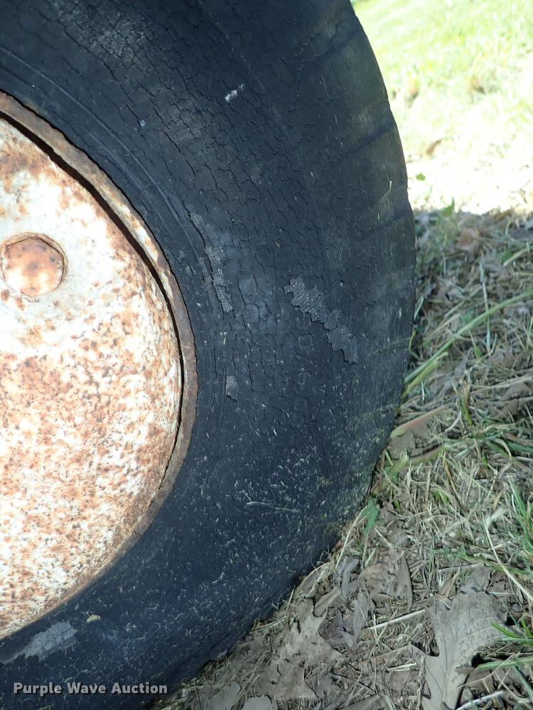 image for item DE5402 International H-25B Payloader wheel loader