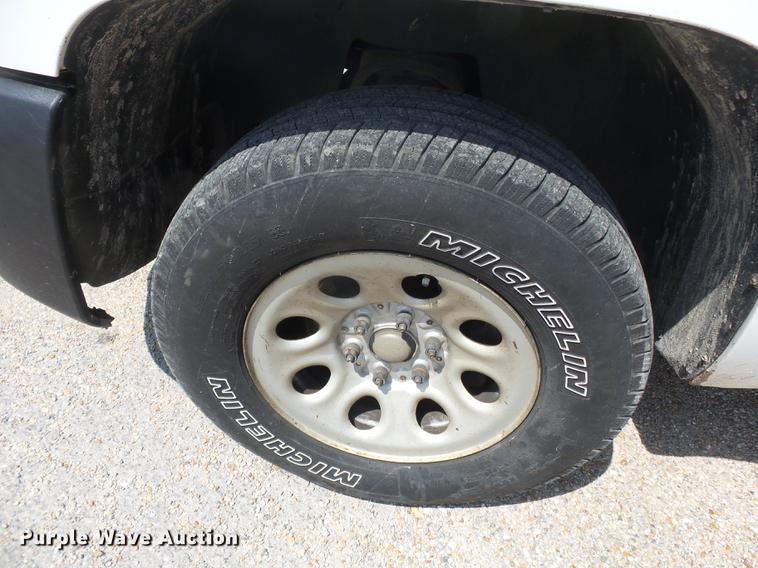 image for item DE7811 2009 Chevrolet Silverado 1500 Ext. Cab pickup truck