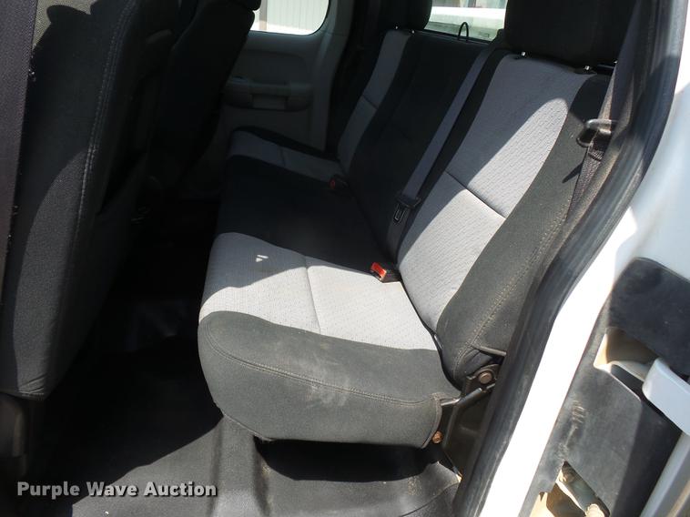 image for item DE7811 2009 Chevrolet Silverado 1500 Ext. Cab pickup truck