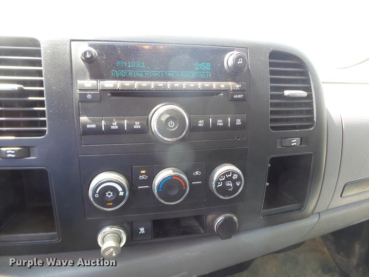 image for item DE7811 2009 Chevrolet Silverado 1500 Ext. Cab pickup truck