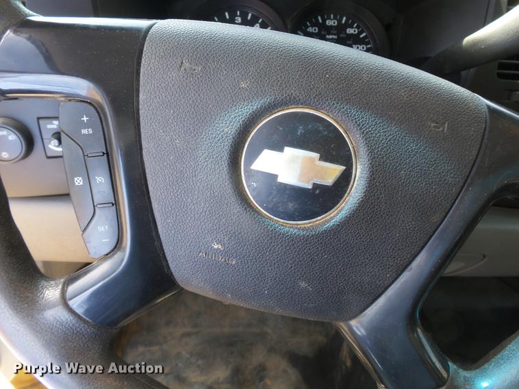 image for item DE7811 2009 Chevrolet Silverado 1500 Ext. Cab pickup truck