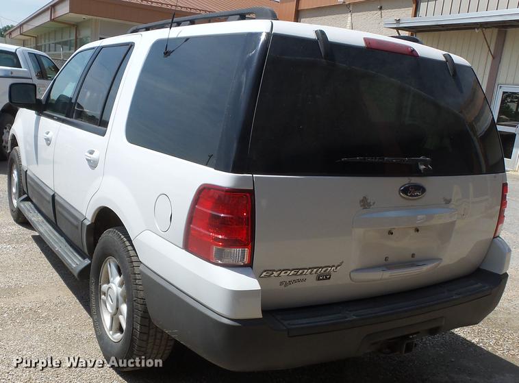 image for item DE7812 2006 Ford Expedition SUV