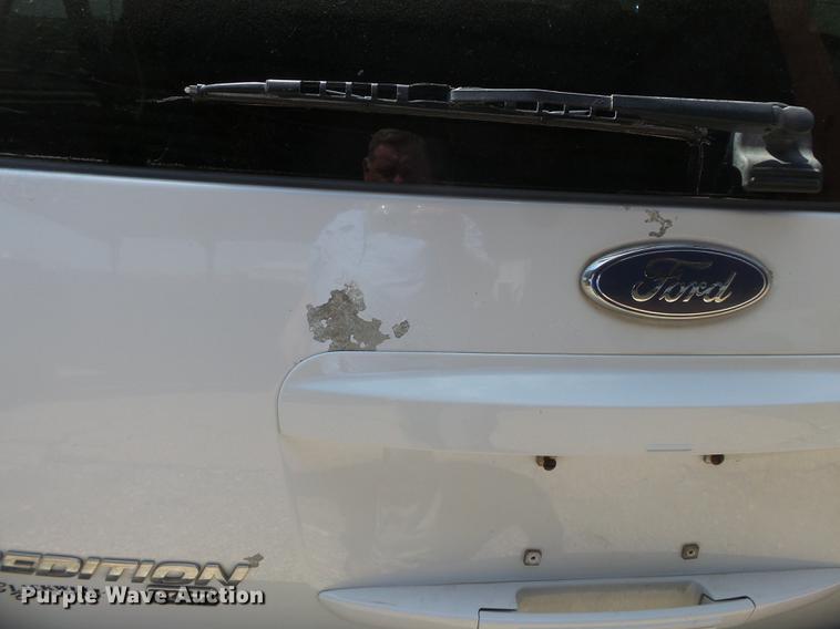 image for item DE7812 2006 Ford Expedition SUV