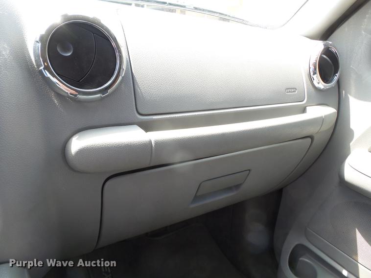 image for item DE7812 2006 Ford Expedition SUV