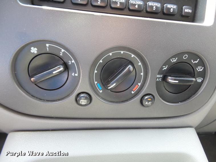 image for item DE7812 2006 Ford Expedition SUV