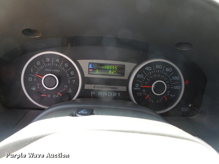 image for item DE7812 2006 Ford Expedition SUV