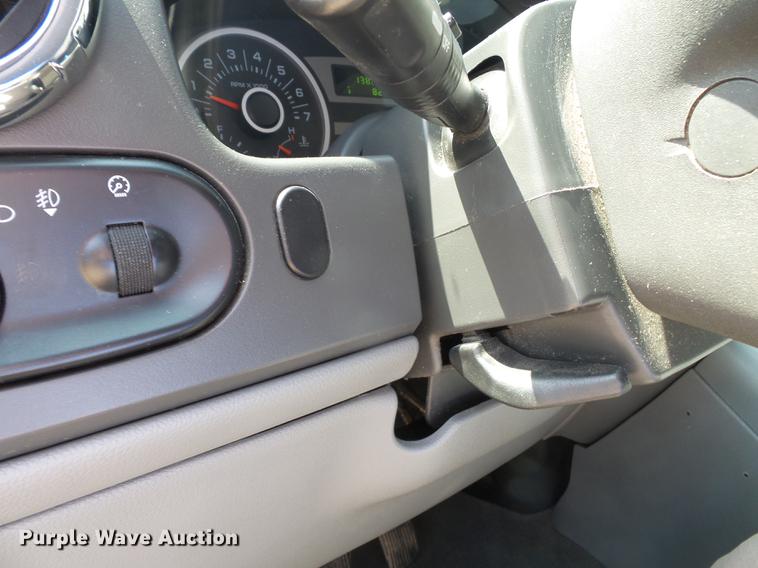 image for item DE7812 2006 Ford Expedition SUV