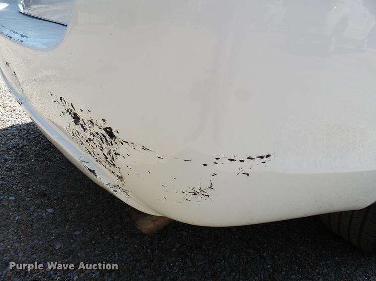 image for item DE7813 2010 Toyota Sienna van