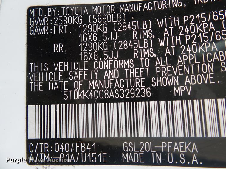 image for item DE7813 2010 Toyota Sienna van