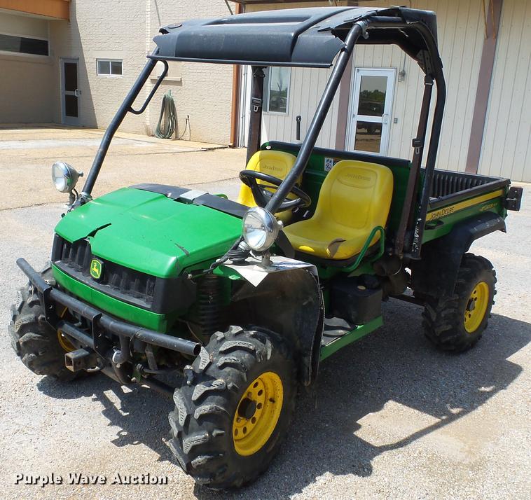image for item DE7814 2007 John Deere Gator utility vehicle