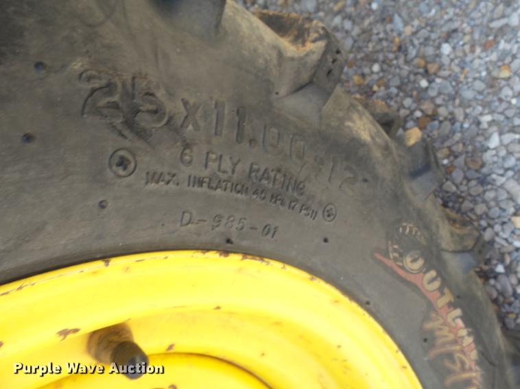 image for item DE7814 2007 John Deere Gator utility vehicle