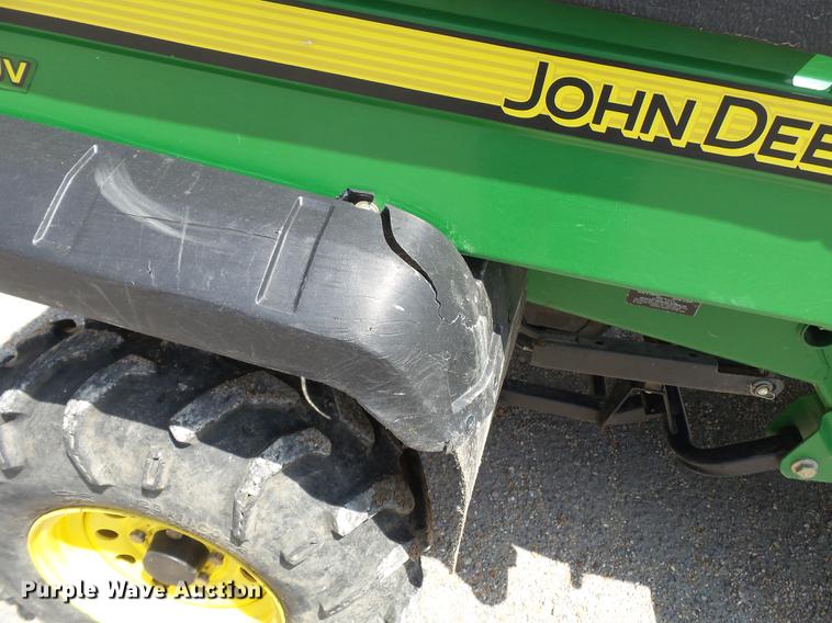 image for item DE7814 2007 John Deere Gator utility vehicle