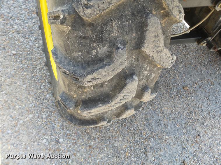 image for item DE7814 2007 John Deere Gator utility vehicle