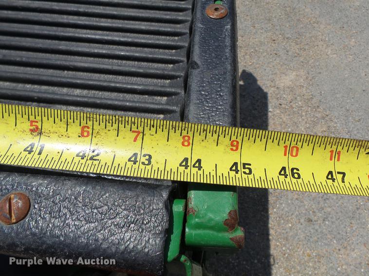 image for item DE7814 2007 John Deere Gator utility vehicle