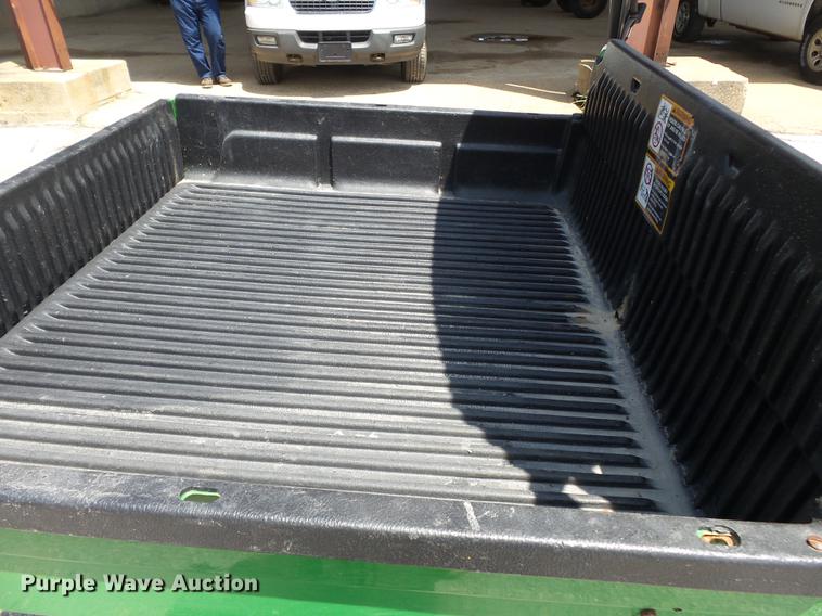 image for item DE7815 2007 John Deere Gator utility vehicle