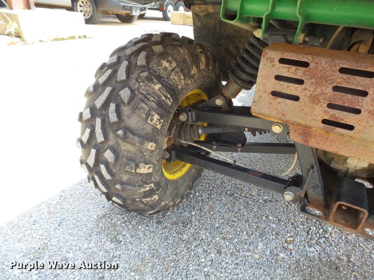 image for item DE7815 2007 John Deere Gator utility vehicle